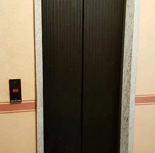 Le 5 Vie, Maggiore Apartamento *